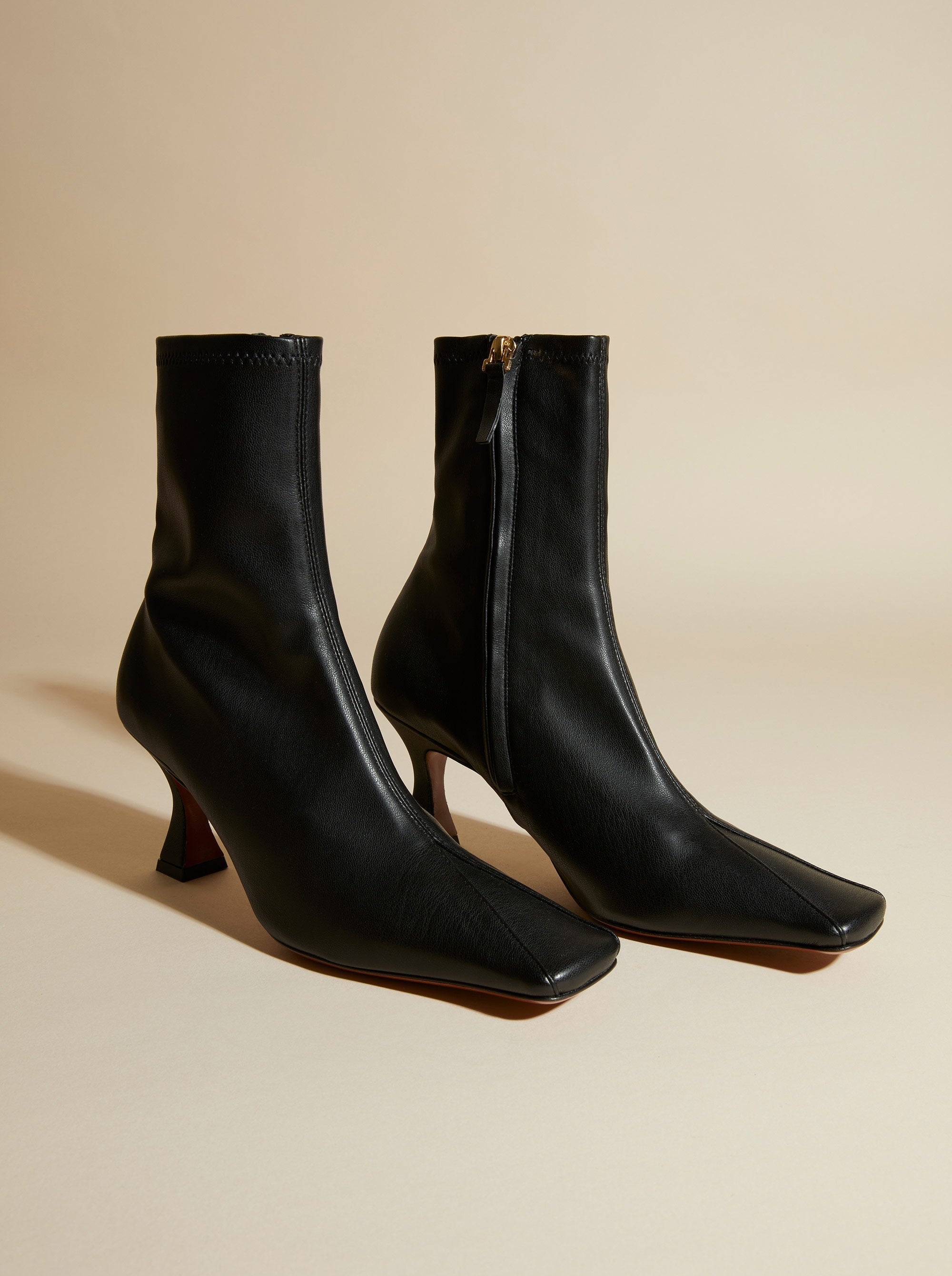 Duck Boots Stretch Vegan Leather Black