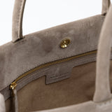 Le Cambon 35 Sughero Suede Close Up