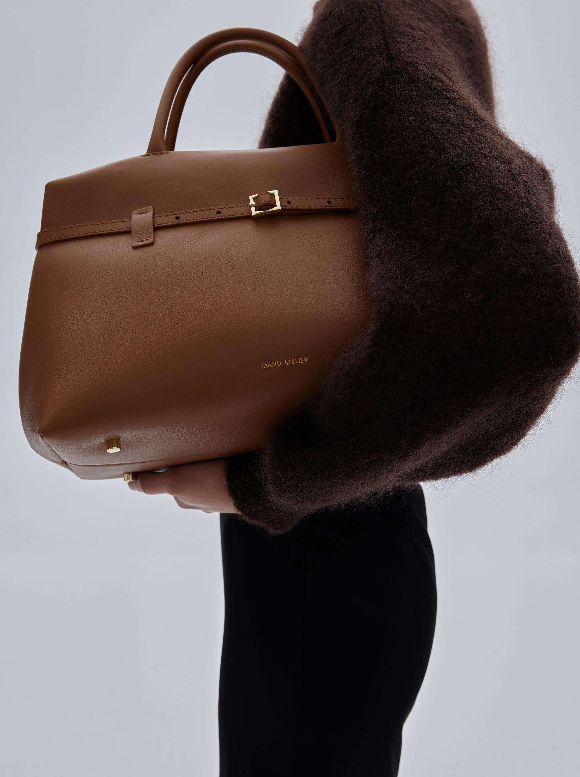 Le Cambon 35 Tan Soft on Model